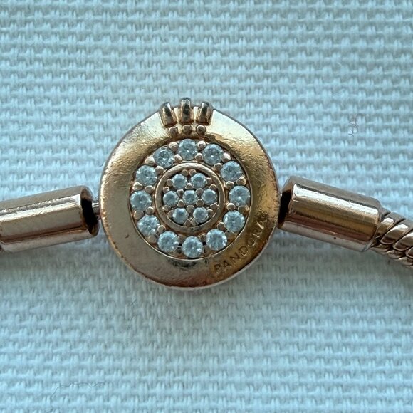 Pandora Rose Bracelet – Sparkling Crown + Charm - Picture 3 of 3